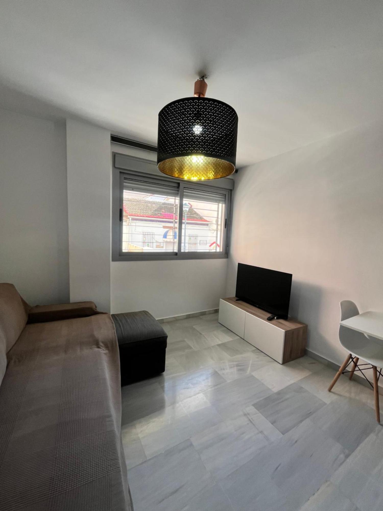 Boutique - Carlos Haya Area With Parking Apartamento *